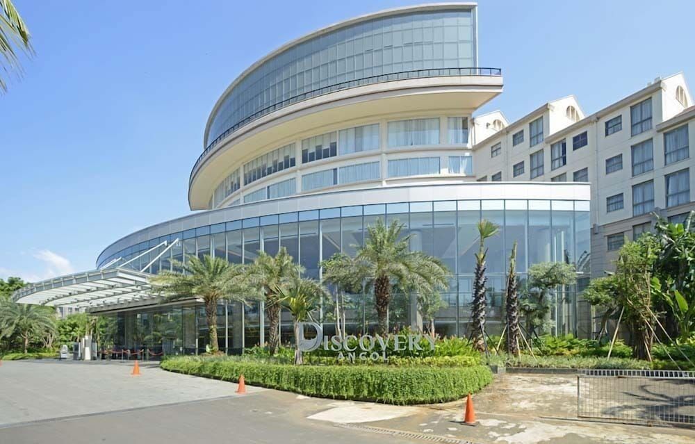 undefined Discovery Ancol 7