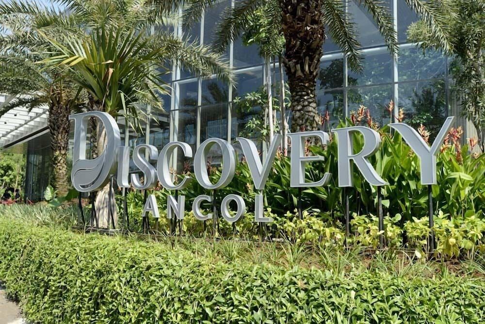 undefined Discovery Ancol 5