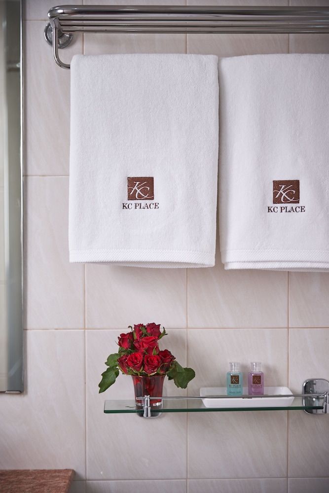 Bathroom amenities