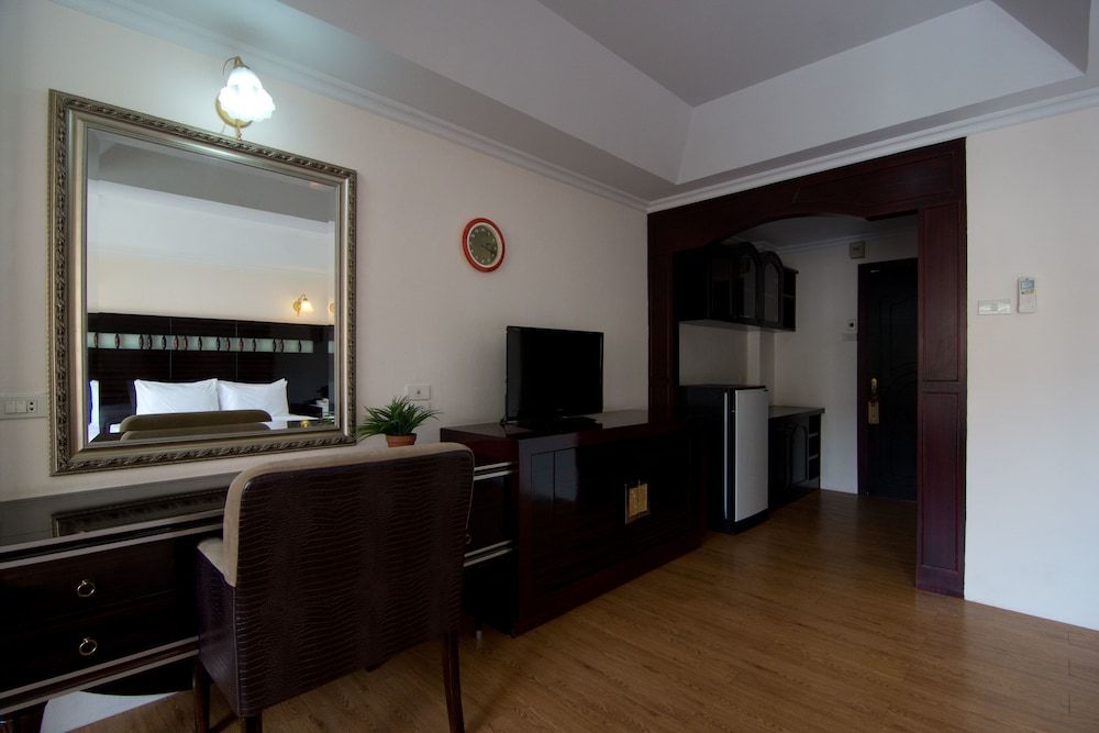 LK Mansion Deluxe Room 9