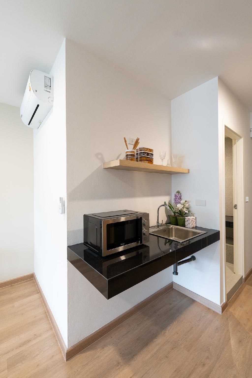 undefined L.A.Tower Hotel 5