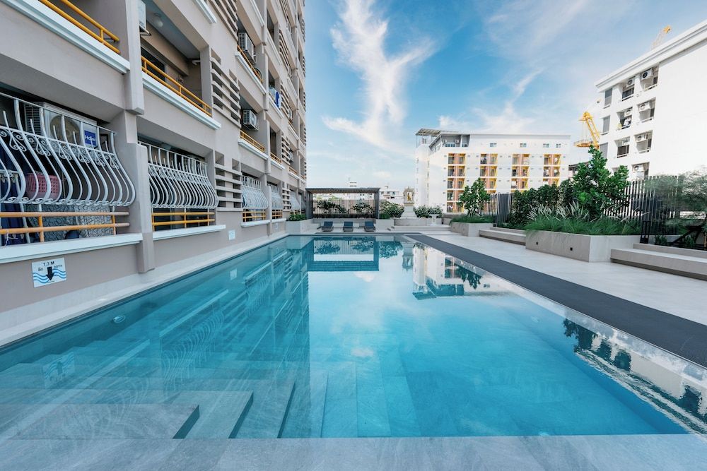 undefined L.A.Tower Hotel 8