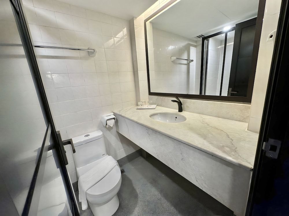 Permai Hotel Kuala Terengganu Executive Room 8