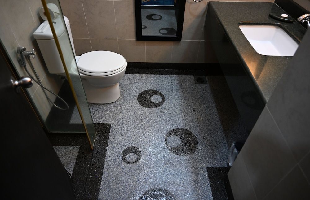 Permai Hotel Kuala Terengganu Deluxe Room 5