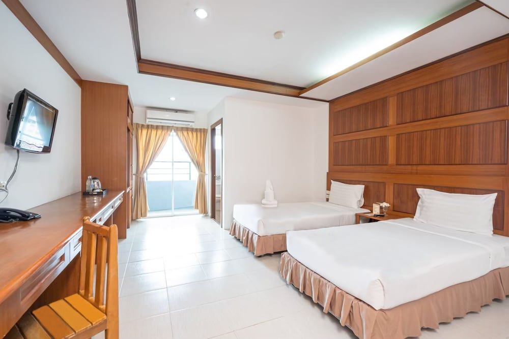 Deluxe Twin Room
