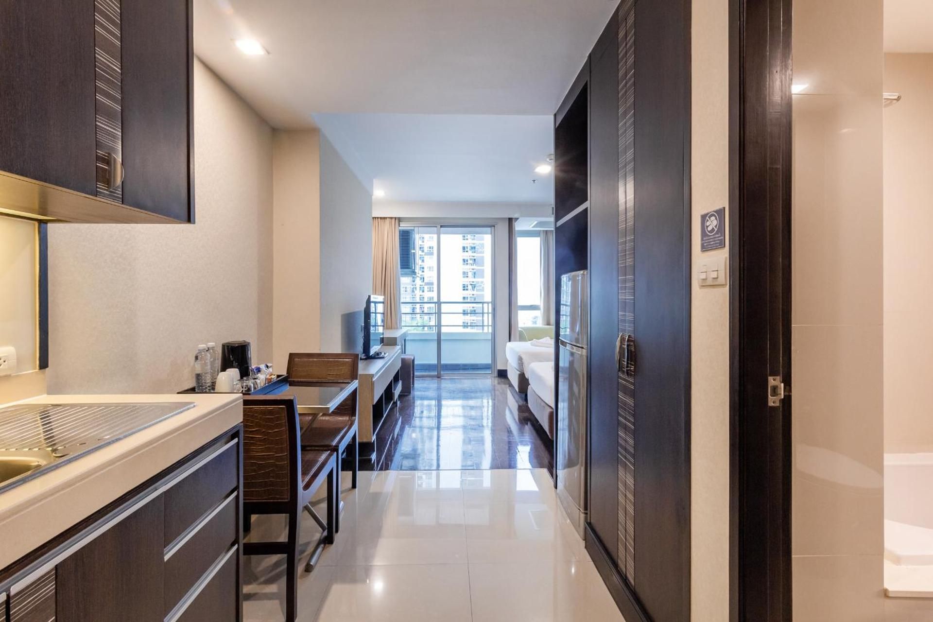 Jasmine Grande Residence Deluxe City View 3