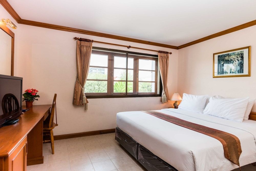 Jomtien Boathouse Standard Double Room 4