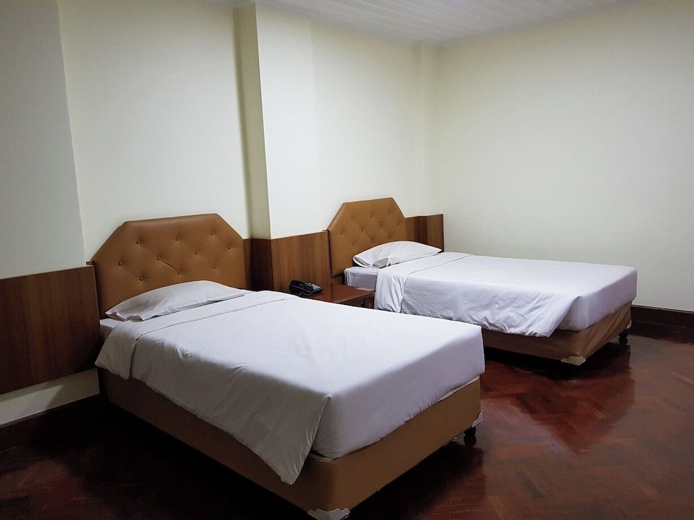 undefined Florida Hotel 2