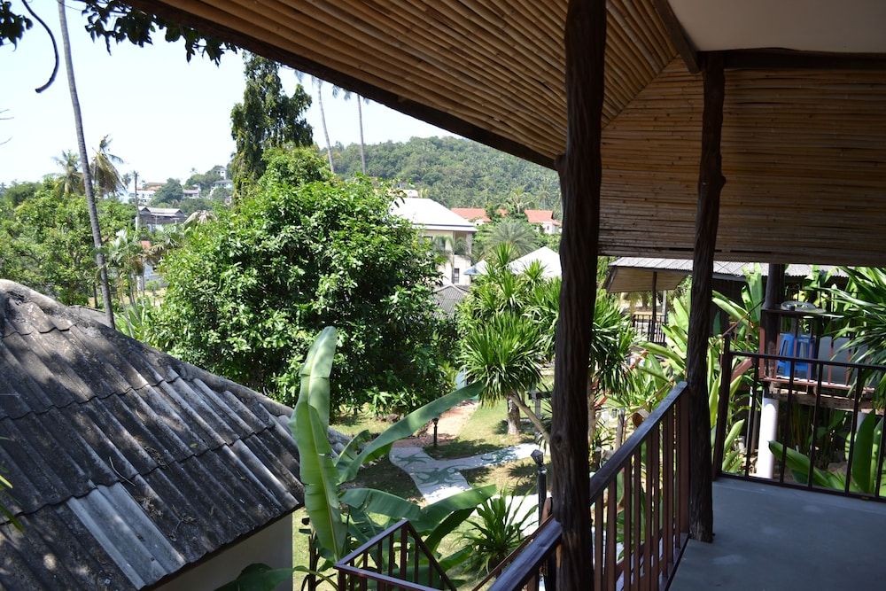 Green Canyon Resort Bungalow with Fan 4