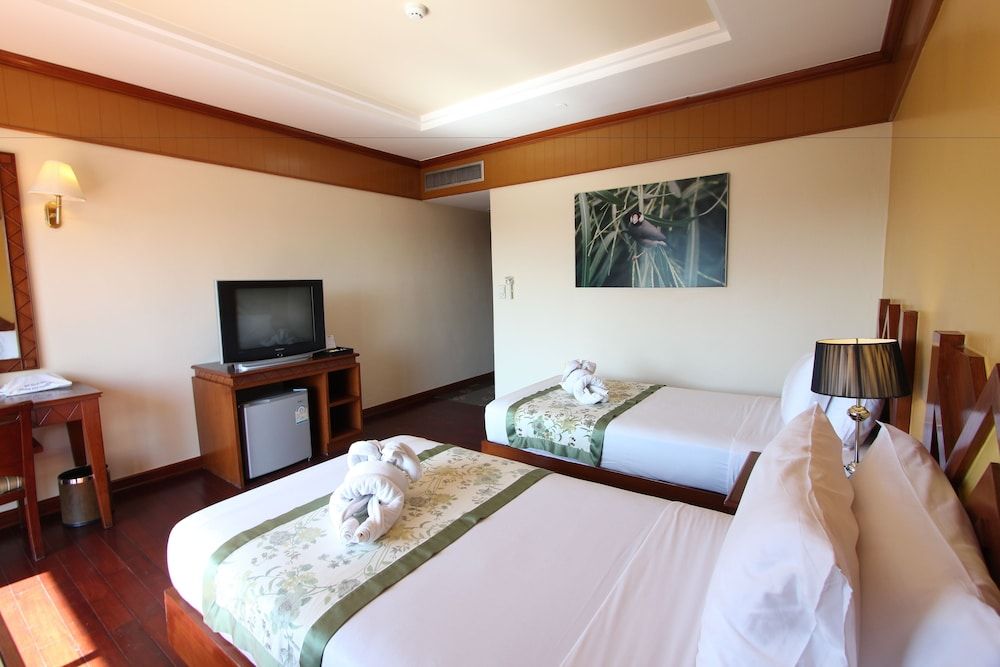 Garden Sea View Resort Superior Room, 1 Double or 2 Twin Beds, City View 4