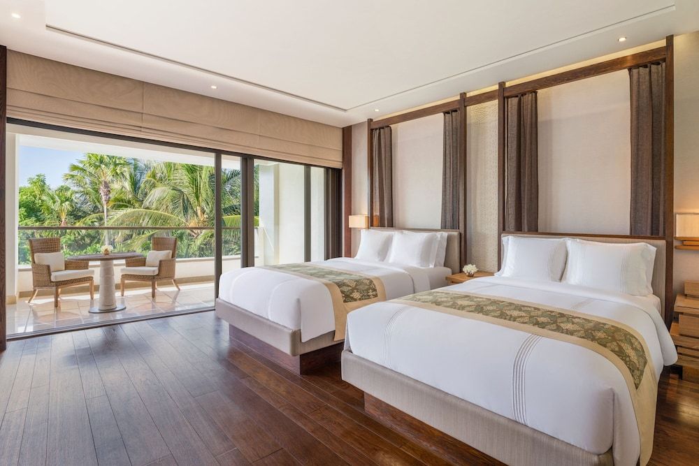 The Ritz-Carlton Suite, 1 Bedroom