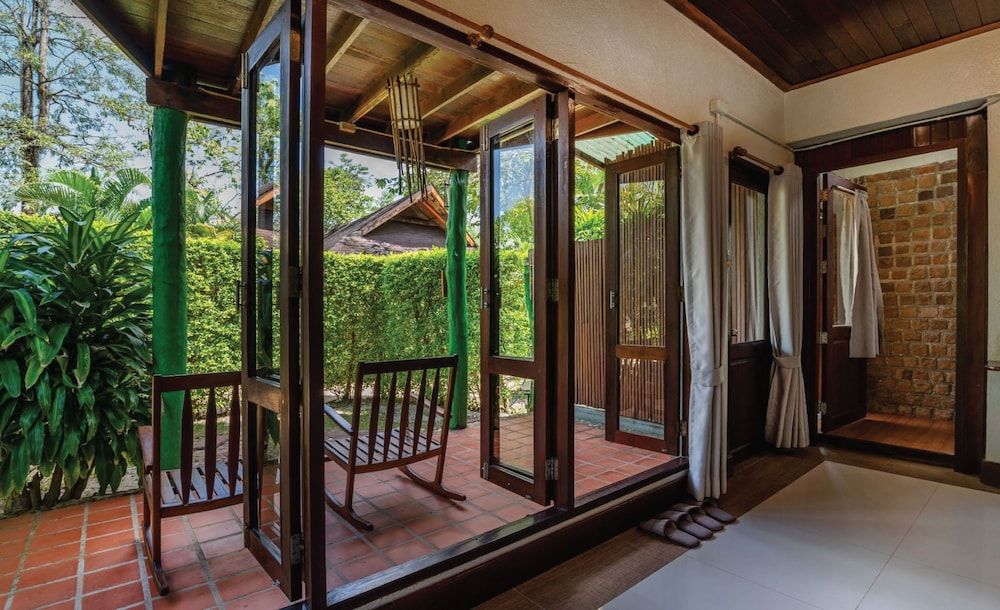 Peter Pan Resort Family Room with Garden View 3