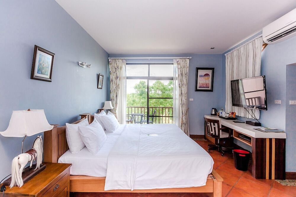 Phukumhom Deluxe balcony 3