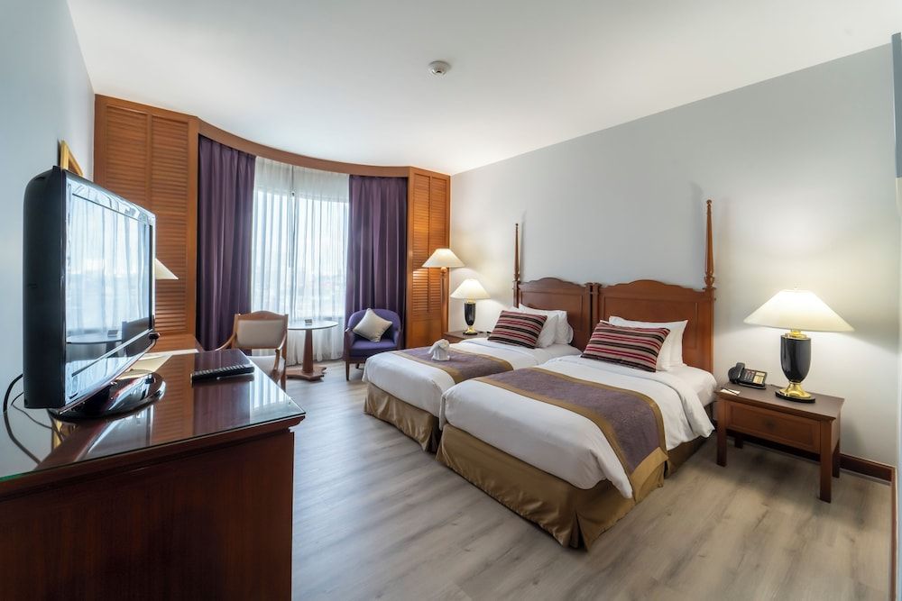 Century Park Hotel Deluxe Double or Twin Room 15