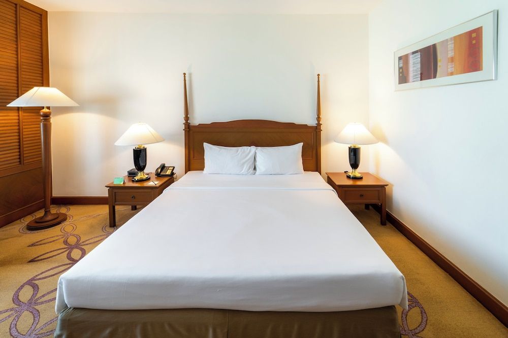 Century Park Hotel Superior Double Room 5