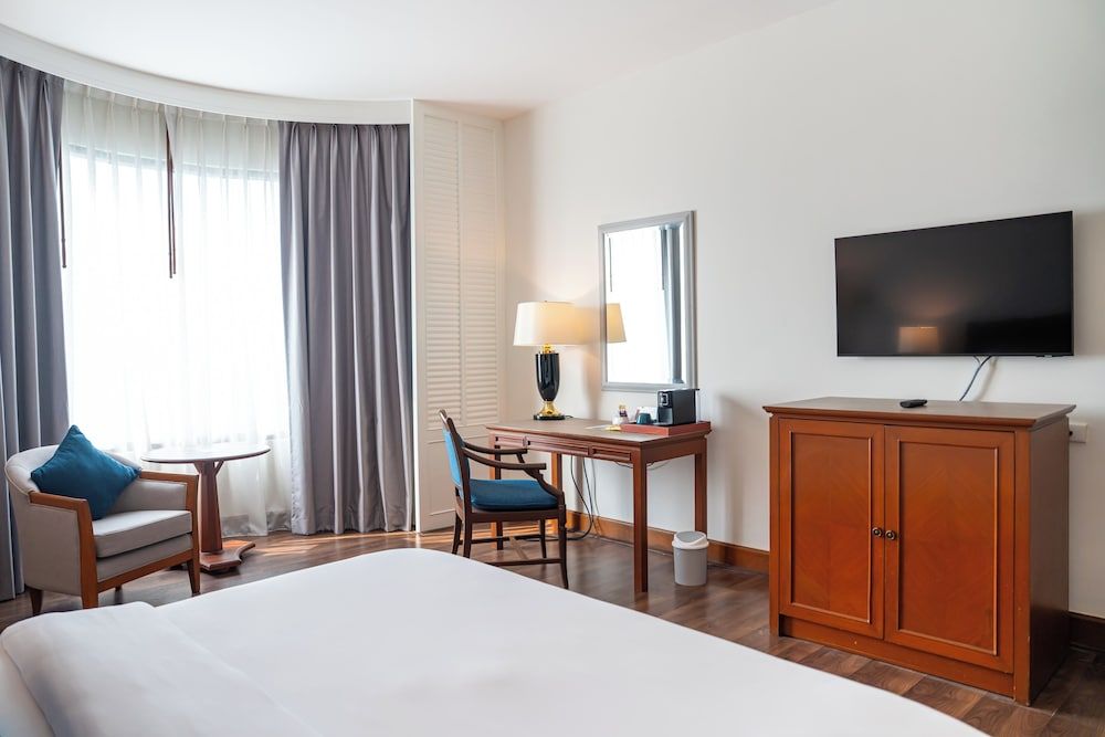 undefined Century Park Hotel 9