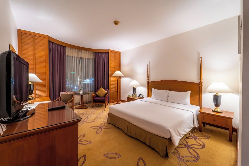 Century Park Hotel Superior Double Room 2