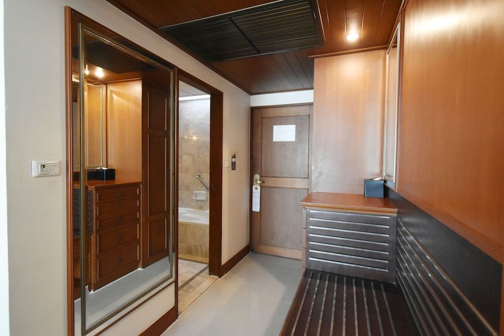 Century Park Hotel Superior Double Room 12