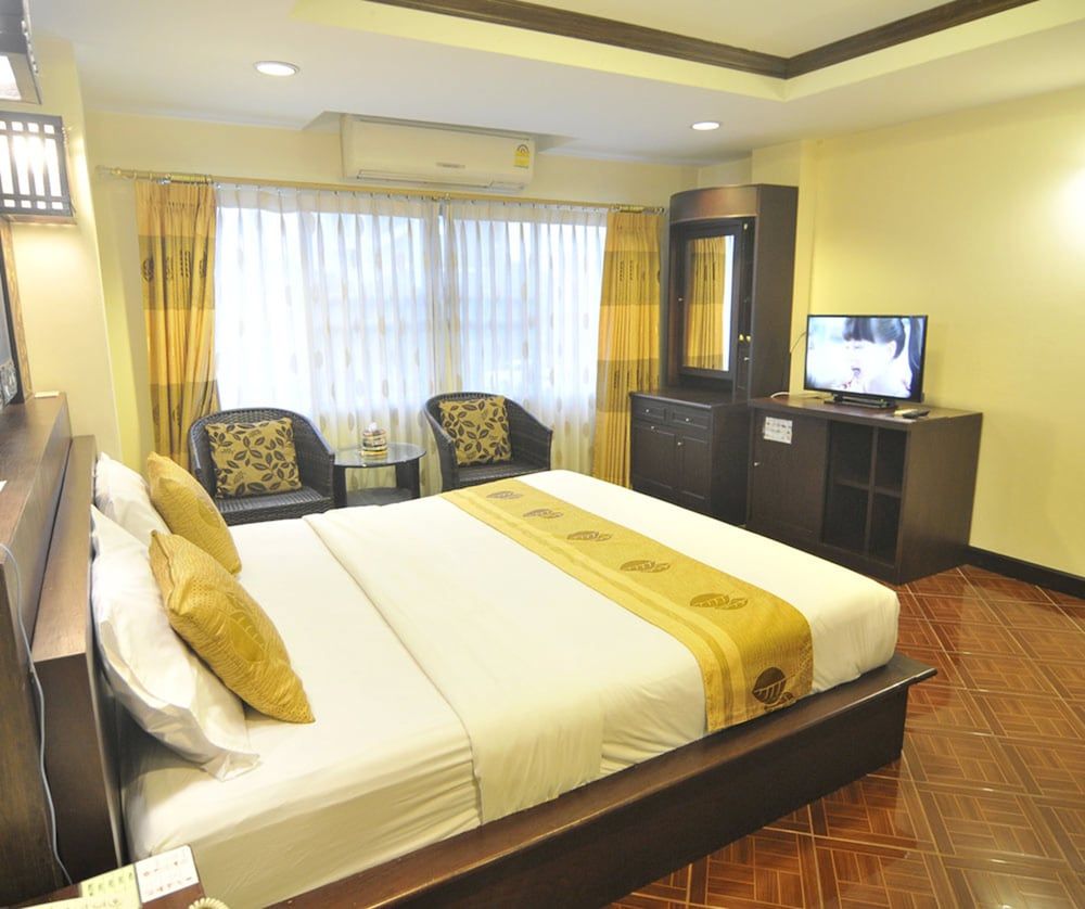 undefined Malaysia Hotel Bangkok 10