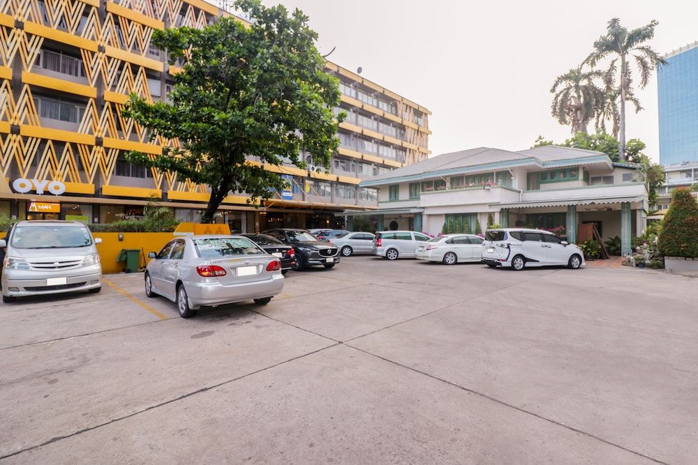 undefined Malaysia Hotel Bangkok 2