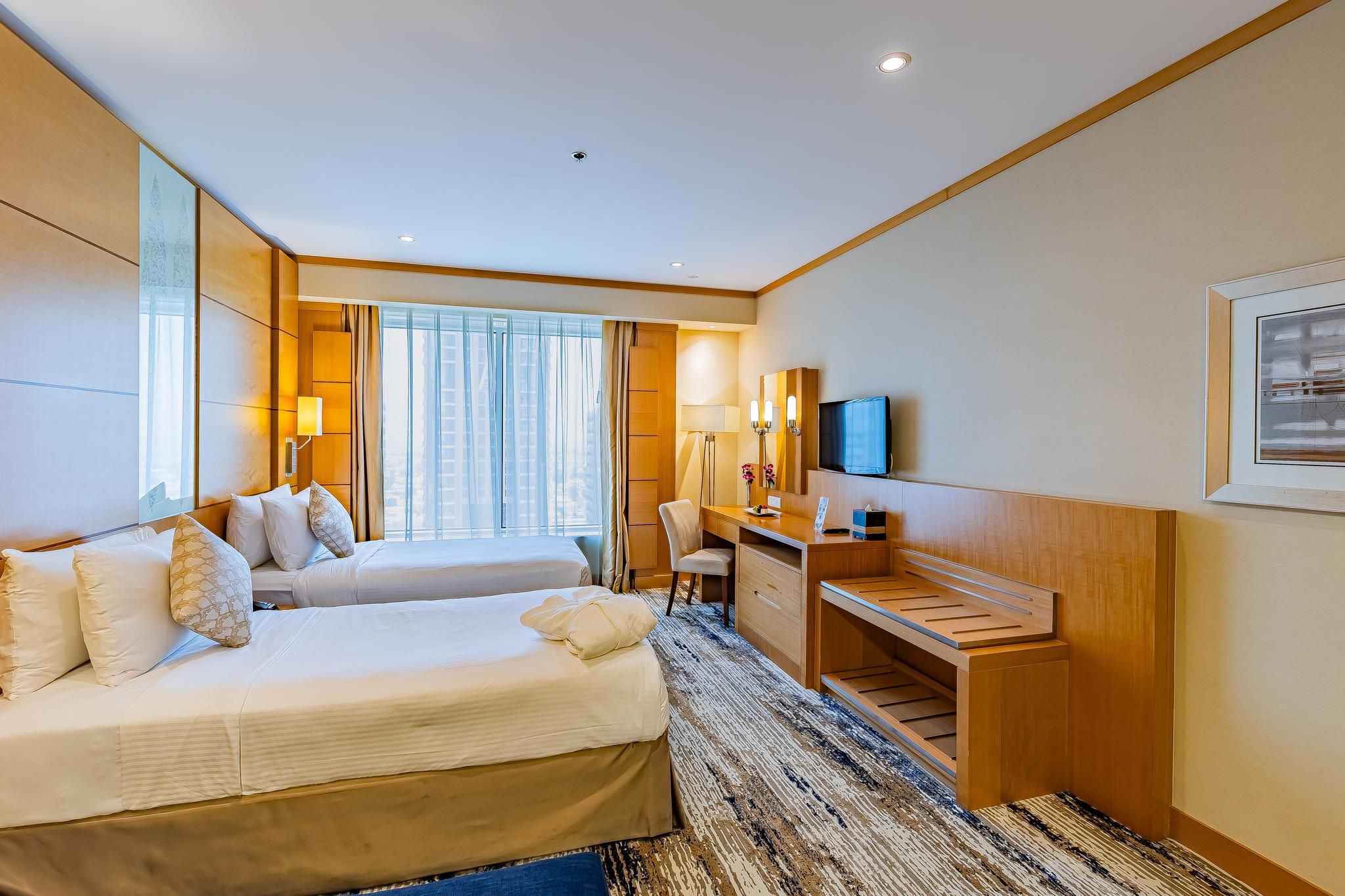 Carlton Downtown Deluxe Room 3
