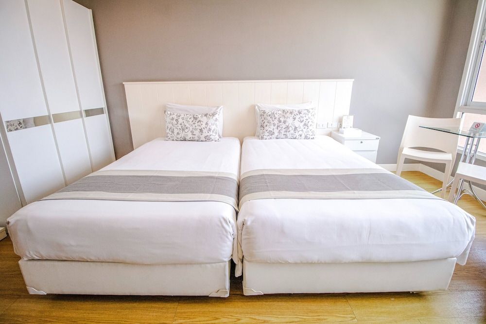 Cinnamon Hotel Bangkok Deluxe Twin Room 7