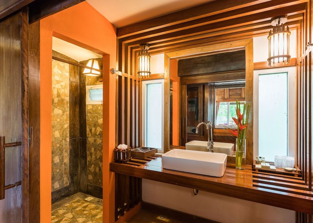 Home Phutoey River Kwai Hotspring & Nature Resort River View Onsen Villa 4