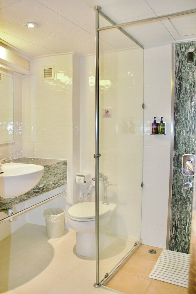 Golden Beach Hotel Pattaya Superior Room 15