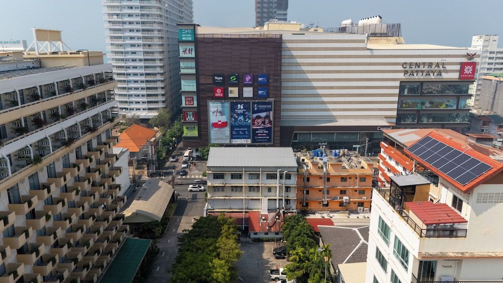 undefined Golden Beach Hotel Pattaya 5