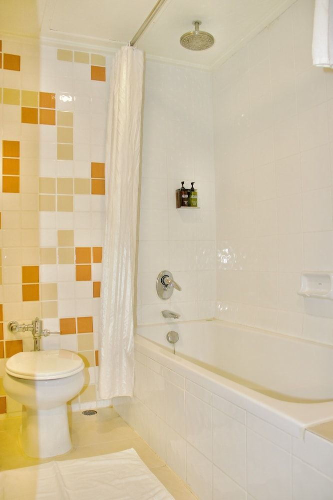 Golden Beach Hotel Pattaya Superior Room 16