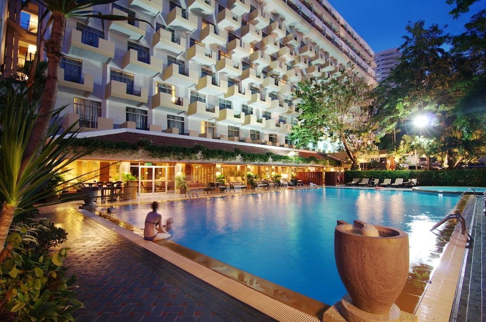 undefined Golden Beach Hotel Pattaya