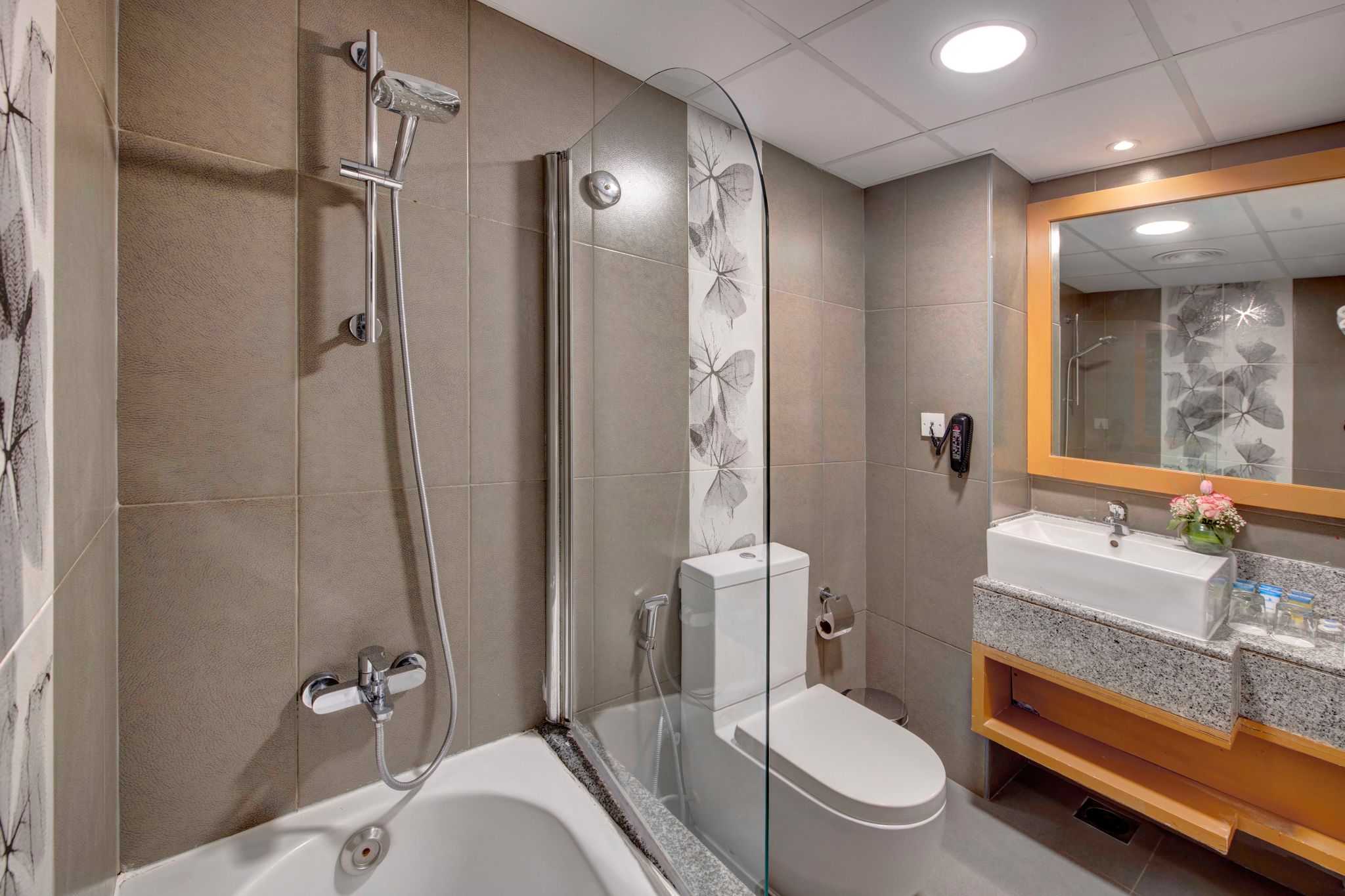 undefined Lotus Grand Hotel 7