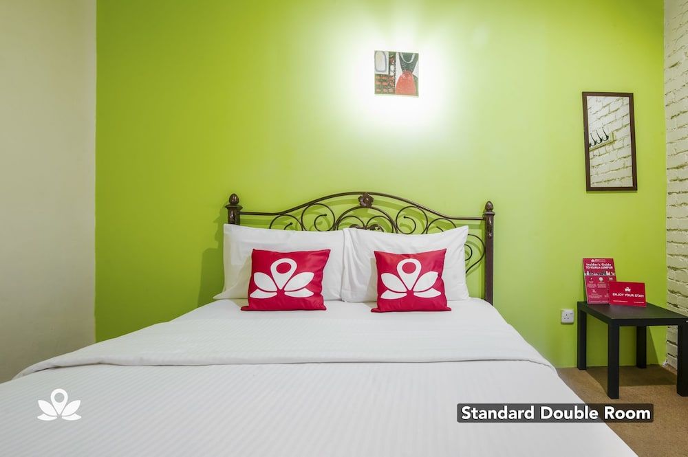 The Explorers Guesthouse and Hostel Standard Double Room
