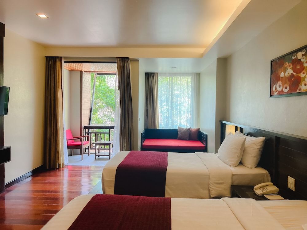 Deluxe Triple Room