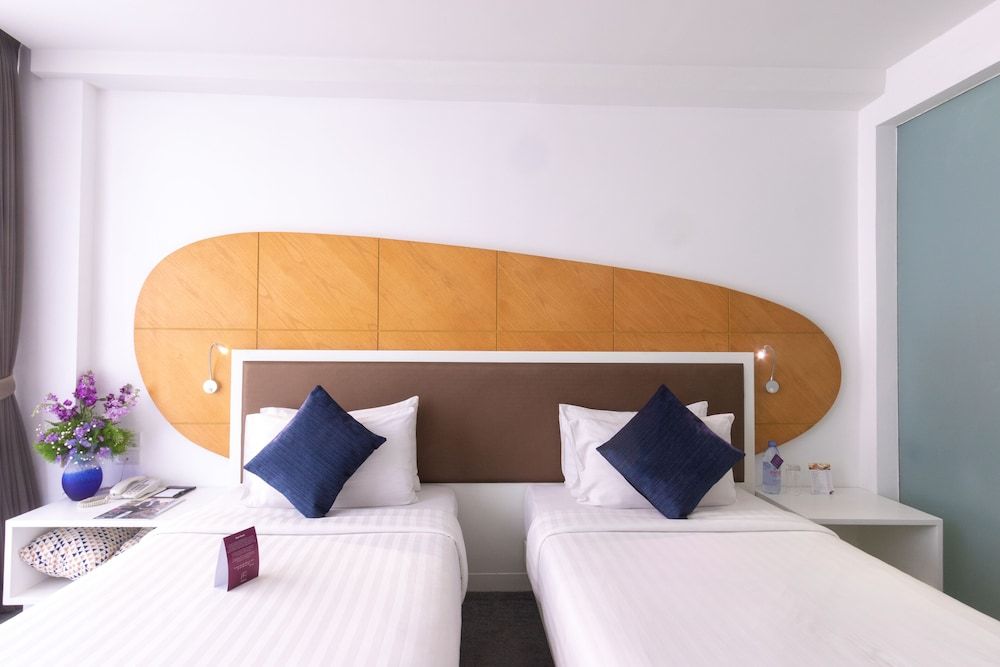 Hotel Icon Bangkok Sukhumvit 2 Superior Room, 1 Double or 2 Twin Beds, Non Smoking, City View 5