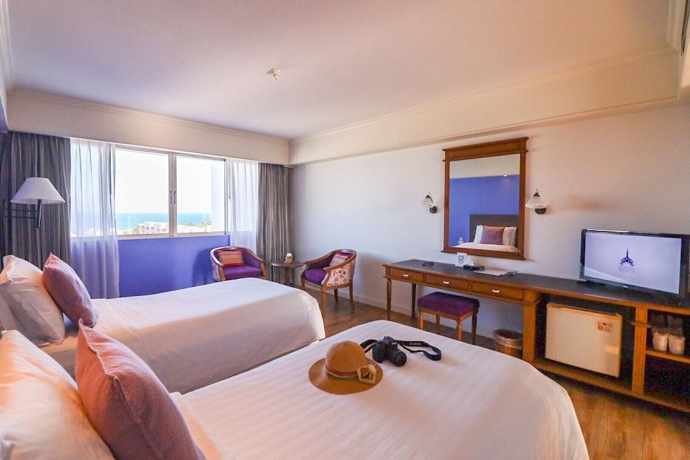 HUA HIN GRAND HOTEL AND PLAZA Superior Twin Room 4