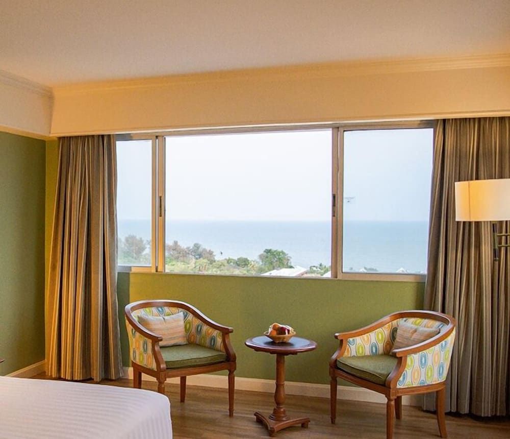 HUA HIN GRAND HOTEL AND PLAZA Superior Twin Room 7