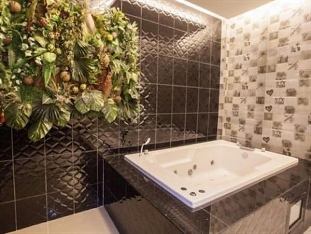 Get Link Hip Hua Hin Hotel