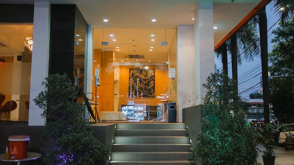 undefined M Hotel Jakarta 2