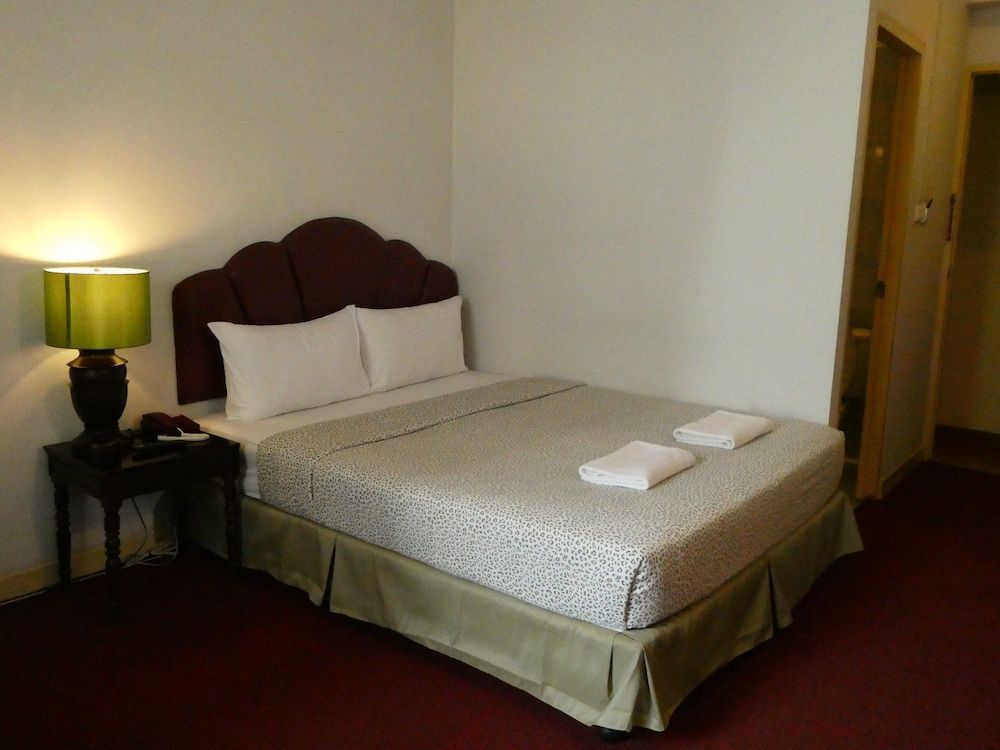 undefined Mango Lagoon Place 8