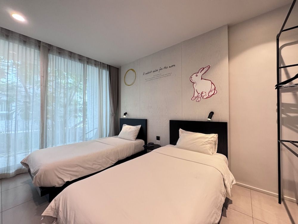 undefined CHERN Bangkok 10