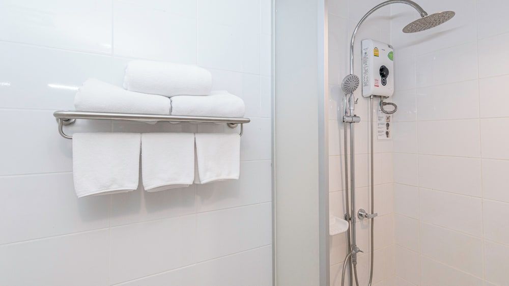 Pas Cher Hotel, Bangkok Deluxe Room 8