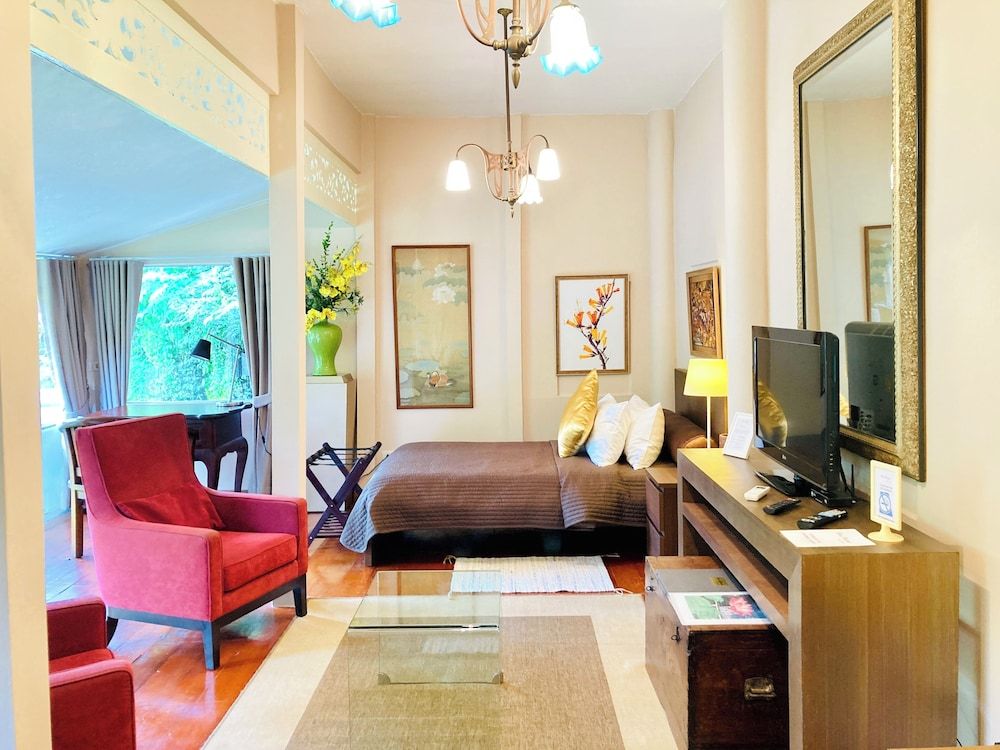 Ban Keaw Villas Superior Twin Room 8