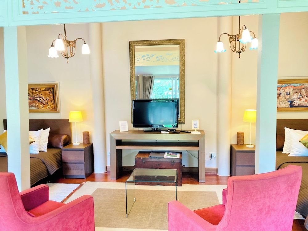 Ban Keaw Villas Superior Twin Room 4