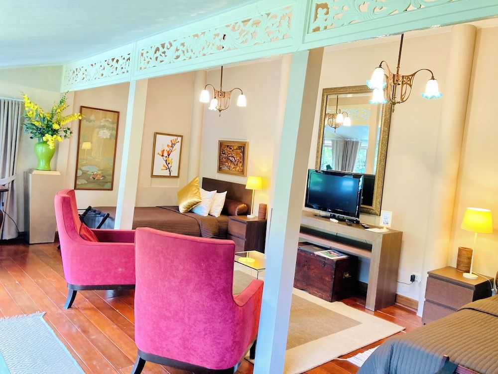 Ban Keaw Villas Superior Twin Room 11