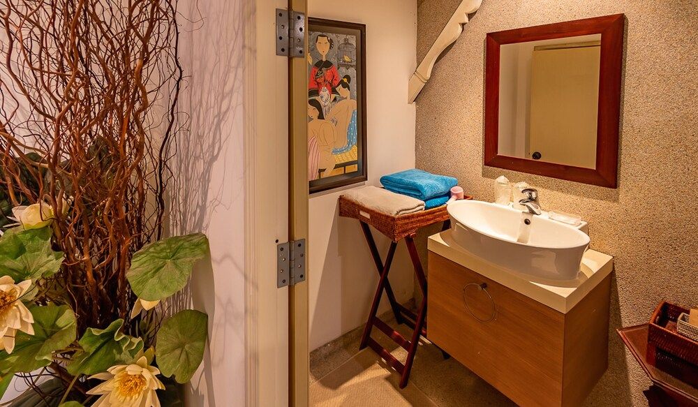 Ban Keaw Villas Superior Twin Room 2