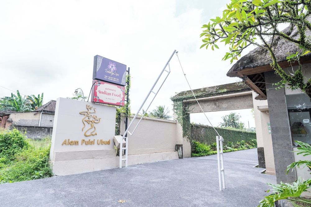 undefined Alam Puisi Villa 7