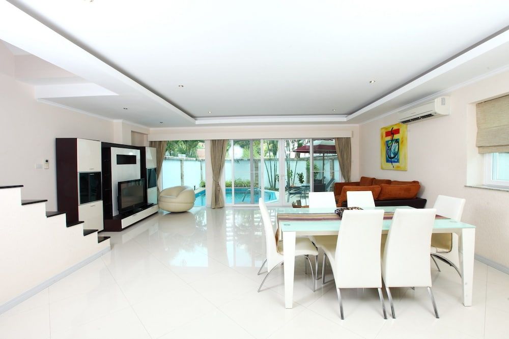 undefined Hidden Palm Pool Villas 10