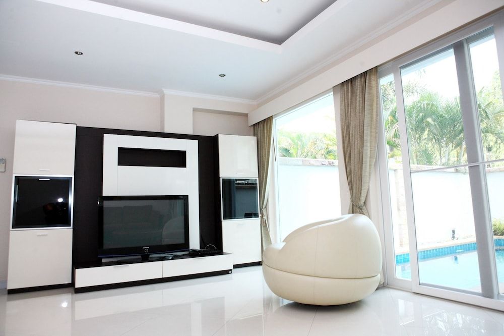 Hidden Palm Pool Villas Family Villa, 3 Bedrooms 8