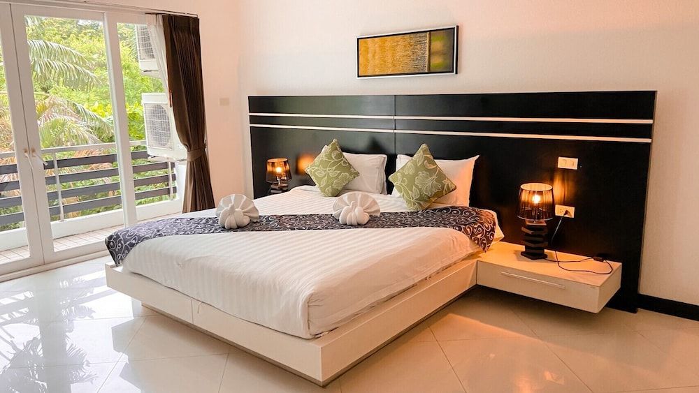 Hidden Palm Pool Villas Family Villa, 3 Bedrooms 2